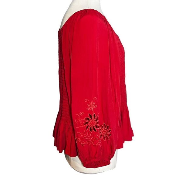 A beautiful Soul by Altar’d State Mina Ladies Plus Size Smocked Peasant Blouse - Picture 5 of 7